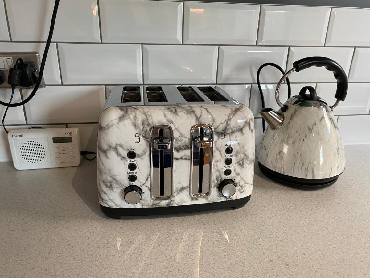City Centre Modern Studio Apartment - Westone Free Wifi, Gym Access, Netflix Sheffield Eksteriør bilde