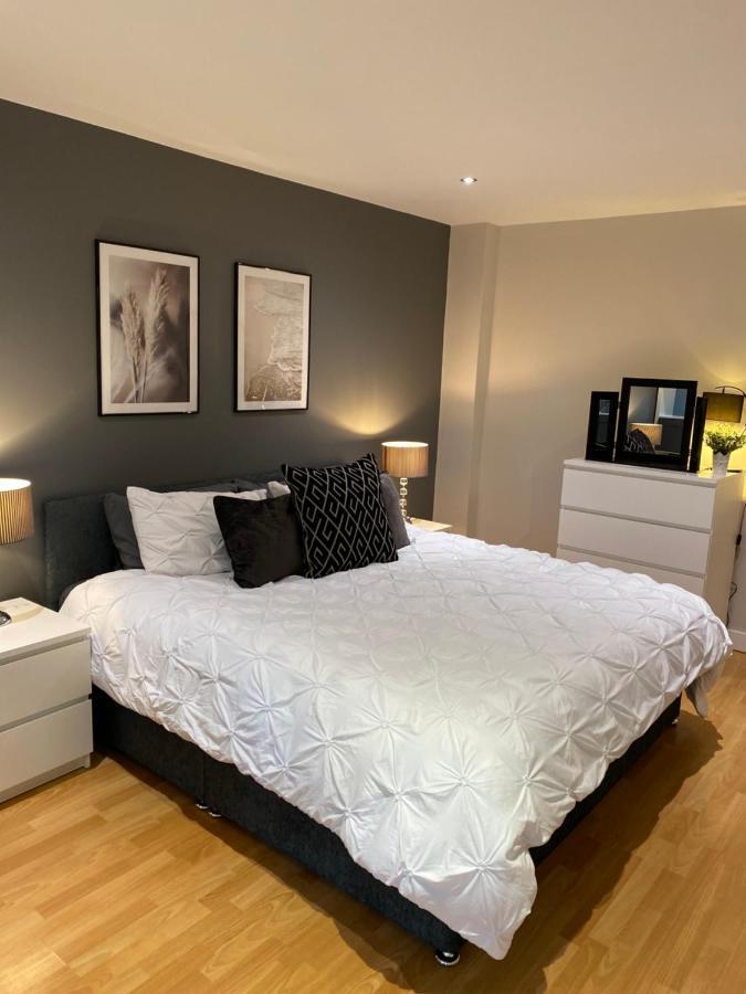 City Centre Modern Studio Apartment - Westone Free Wifi, Gym Access, Netflix Sheffield Eksteriør bilde