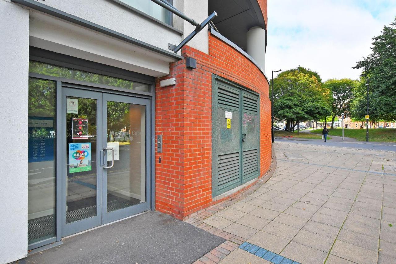City Centre Modern Studio Apartment - Westone Free Wifi, Gym Access, Netflix Sheffield Eksteriør bilde