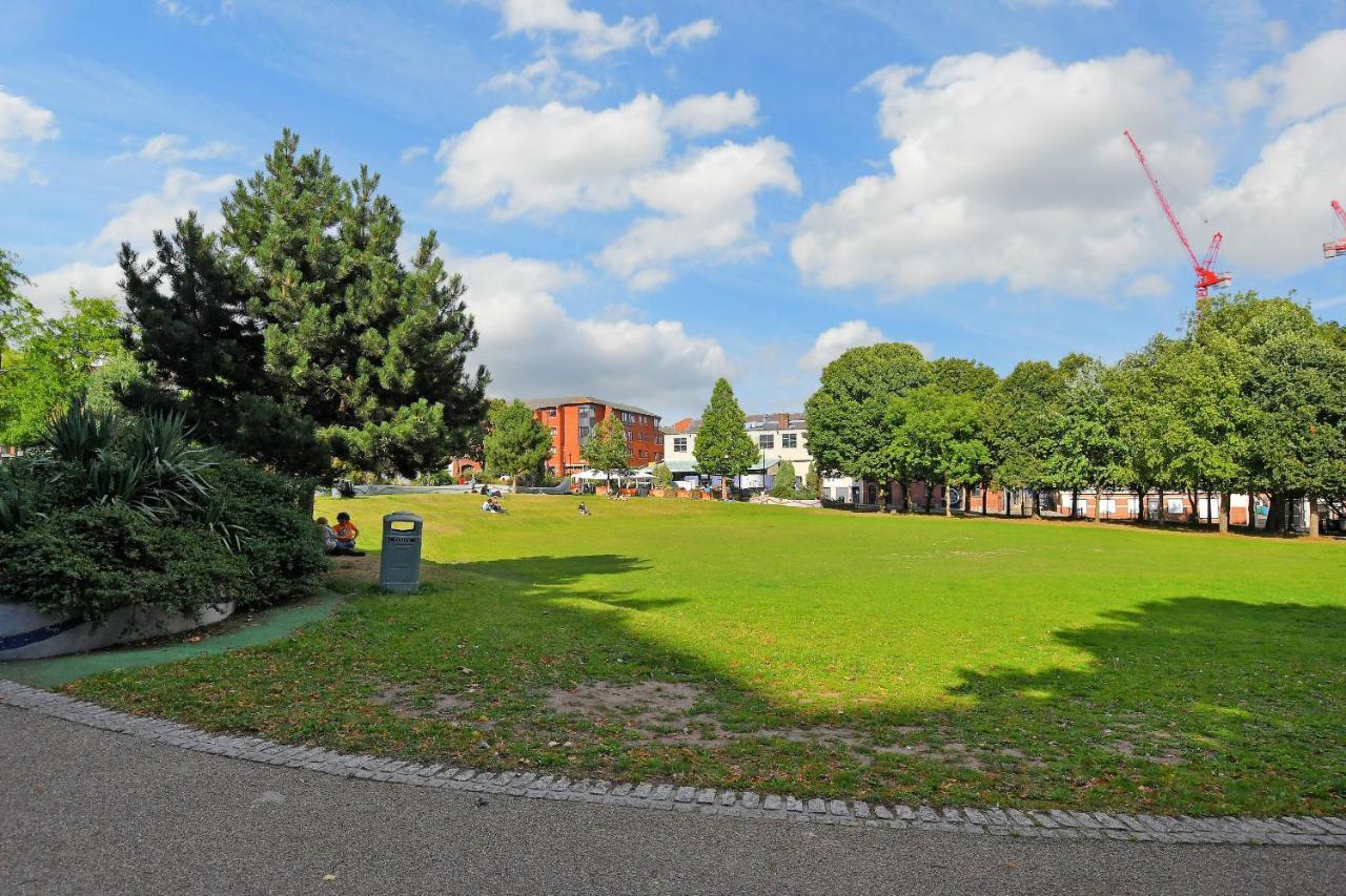 City Centre Modern Studio Apartment - Westone Free Wifi, Gym Access, Netflix Sheffield Eksteriør bilde